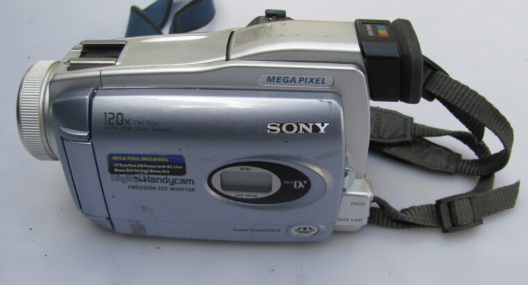 SONY Digital Handycam DCR-TRV38 for PARTS