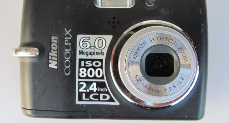 Nikon Coolpix L11 6MP Digital Camera FAULTY