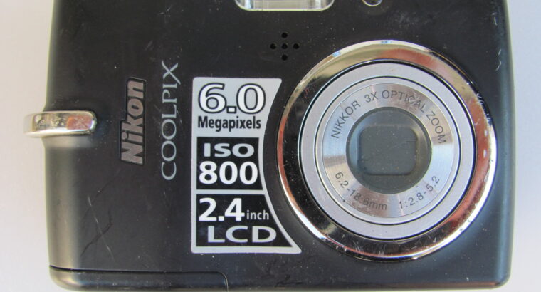 Nikon Coolpix L11 6MP Digital Camera FAULTY