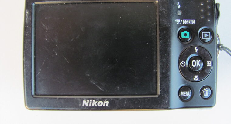 Nikon Coolpix L23 Digital Camera UNTESTED