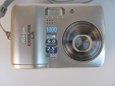 Nikon Coolpix L6 Digital Camera UNTESTED