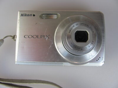 Nikon Coolpix S200 Digital Camera UNTESTED