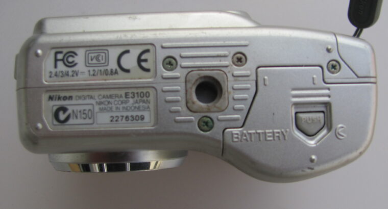 Nikon Coolpix 3100 3MP Digital Camera UNTESTED