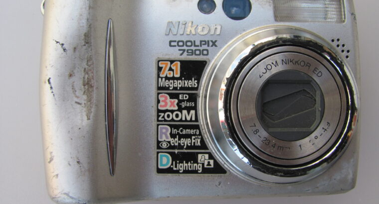 Nikon Coolpix 7900 7 MP Digital Camera UNTESTED