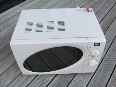 MICROWAVE RED STAMP RSM-2316 BRAND NEW FAULTY