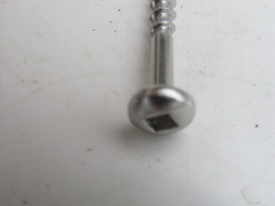 CHIPBOARD s/s 304 SCREWS 8G-10 x 32mm (200)
