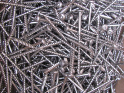 CHIPBOARD s/s 304 SCREWS 8G-10 x 75mm (200)