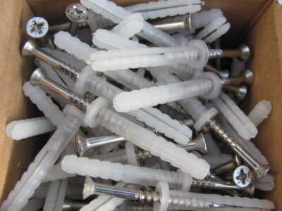 Nylon Nail-In Round Head 304 S/S 6mm x 40mm