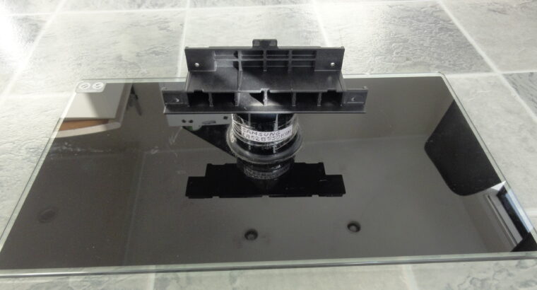 Stand for SAMSUNG LA52B550K1M with SCREWS