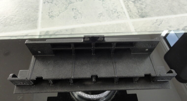 Stand for SAMSUNG LA52B550K1M with SCREWS