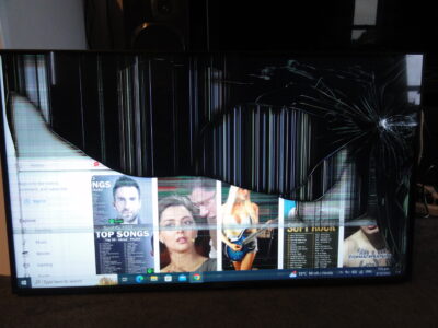 BROKEN SCREEN TV LG 49UQ91006LA WORKS
