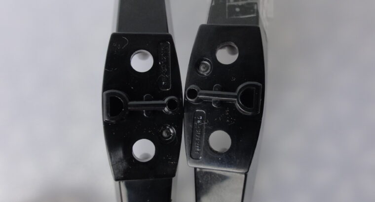 STAND(FEET) PANASONIC TH-32JS600Z WITH SCREWS