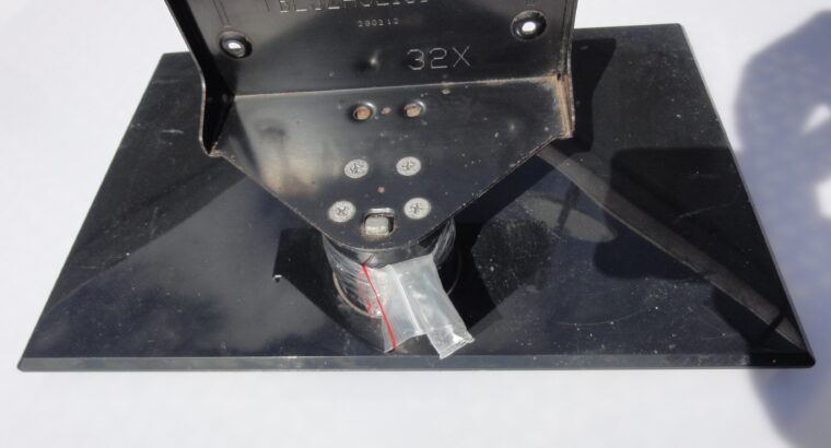 STAND PANASONIC TH-L39B6Z with SCREWS